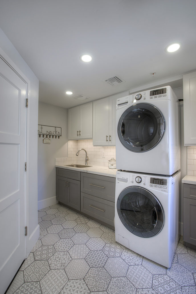 84th_st_16-1-688x1030